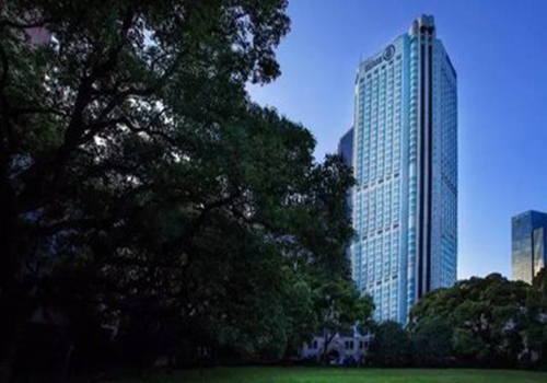 丽江和府洲际度假酒店荣获“丽江豪华酒店新秀奖”等四项大奖