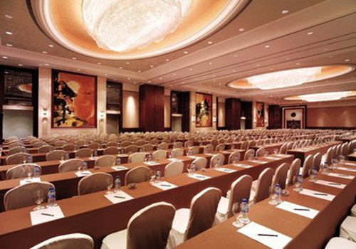 酒店管理丨中档酒店=经济型酒店？