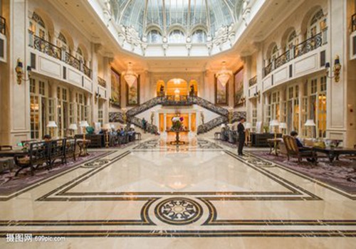 赋能传统酒店智慧升级，进而实现营收的快速增长